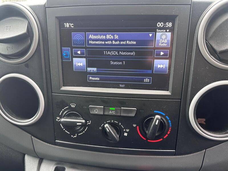 PEUGEOT PARTNER