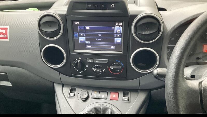 PEUGEOT PARTNER