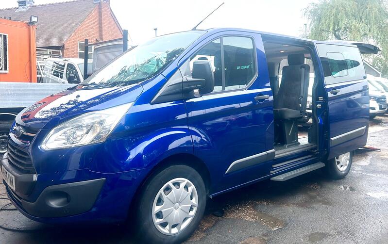 FORD TOURNEO CUSTOM