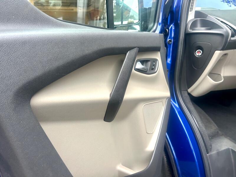 FORD TOURNEO CUSTOM