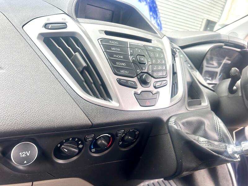 FORD TOURNEO CUSTOM