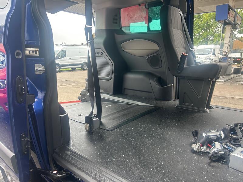 FORD TOURNEO CUSTOM