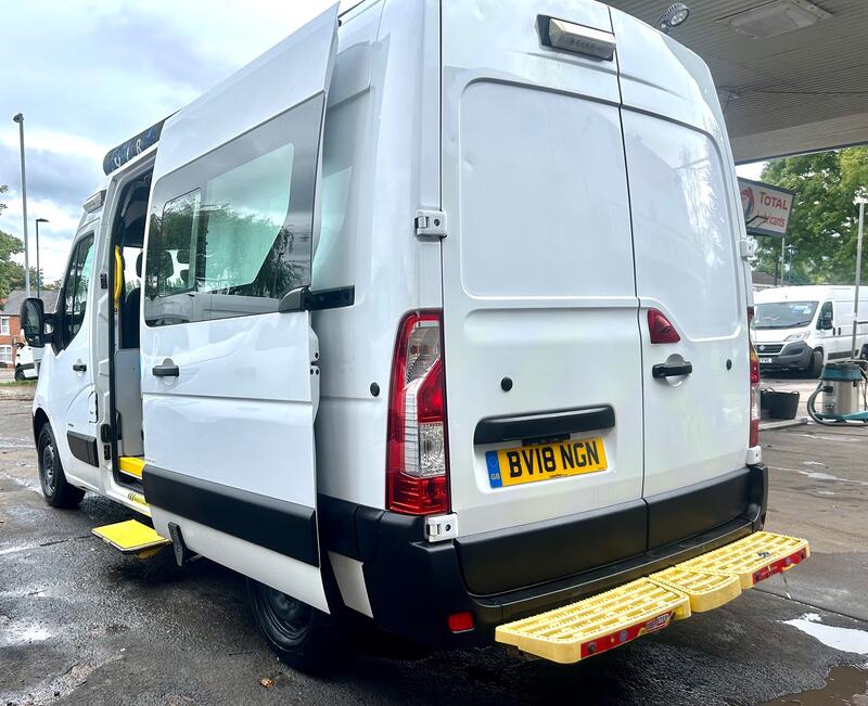 VAUXHALL MOVANO