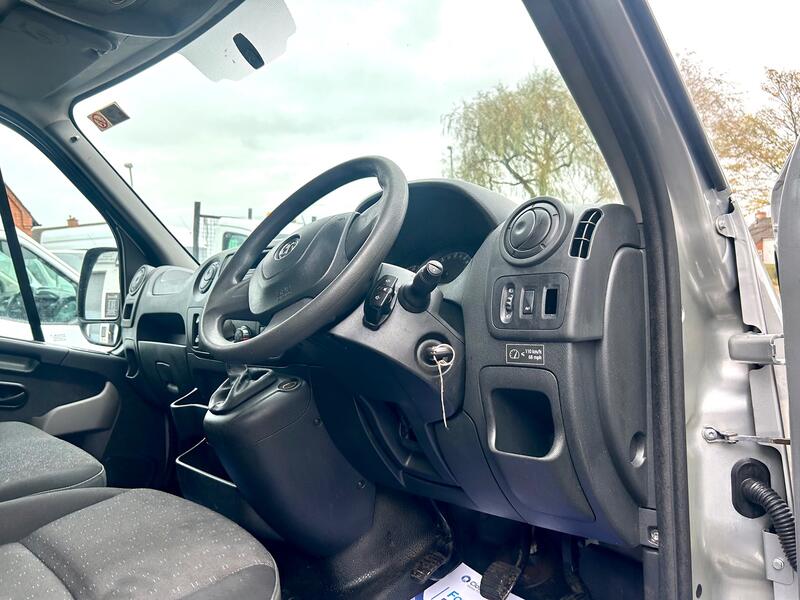 VAUXHALL MOVANO