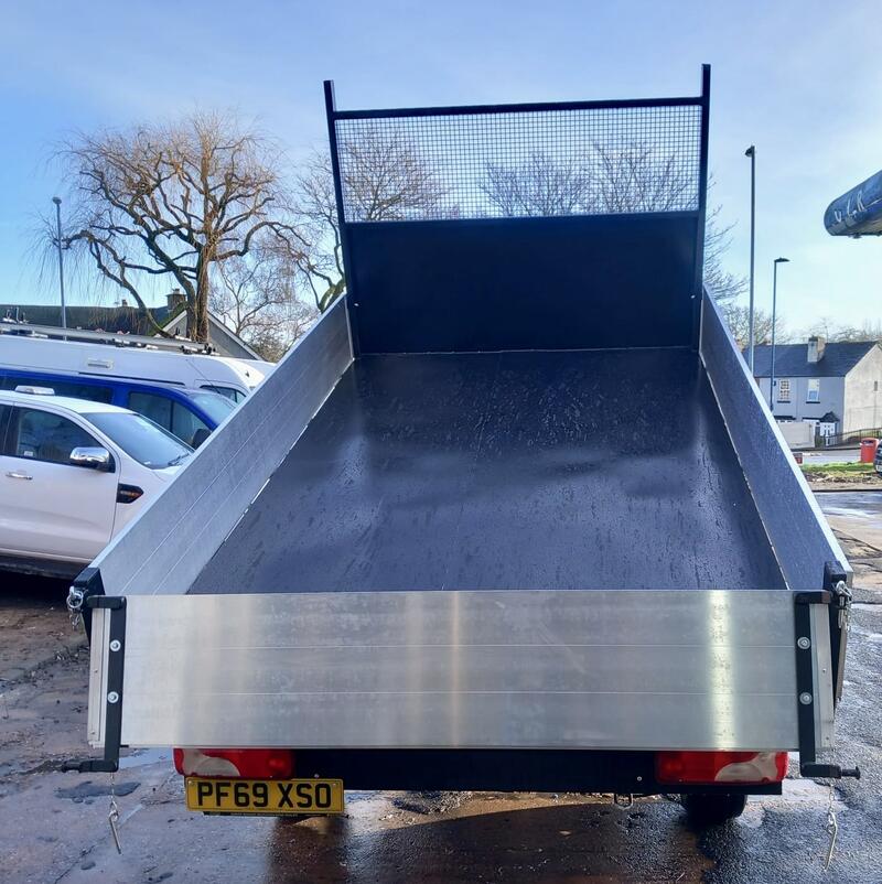 View MERCEDES-BENZ SPRINTER 2.1 314 TIPPER 10FT 6 NEW BODY