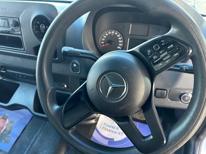 MERCEDES-BENZ SPRINTER