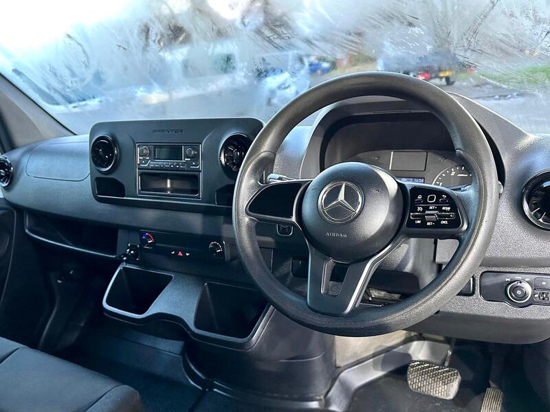 MERCEDES-BENZ SPRINTER