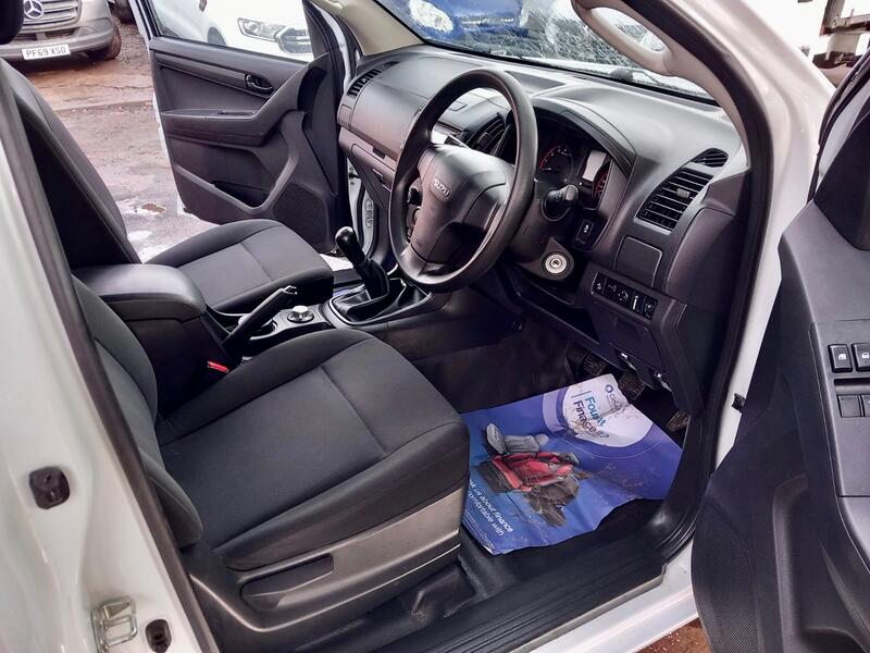 ISUZU D-MAX