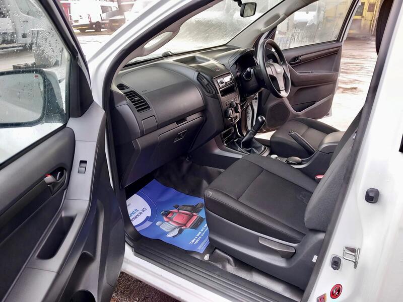 ISUZU D-MAX