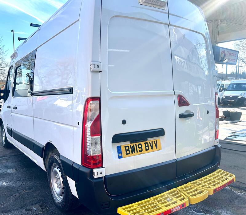VAUXHALL MOVANO