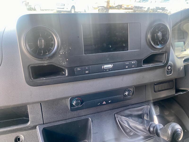 MERCEDES-BENZ SPRINTER