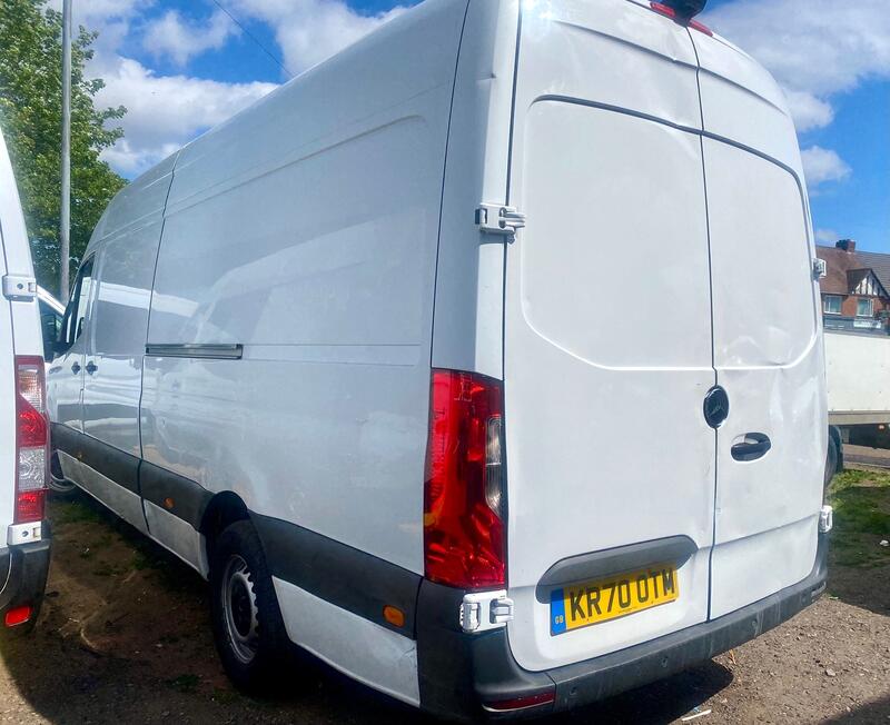MERCEDES-BENZ SPRINTER
