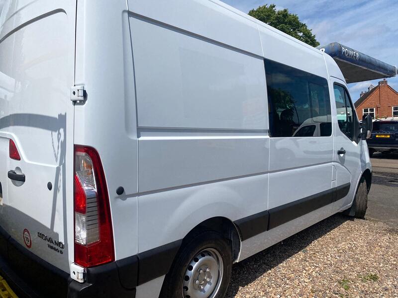 View VAUXHALL MOVANO WELFARE UTILTY VAN IDEAL CAMPER CONVERSION 2.3 CDTi 3500