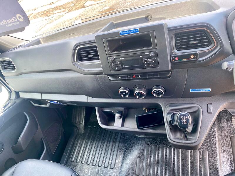 VAUXHALL MOVANO