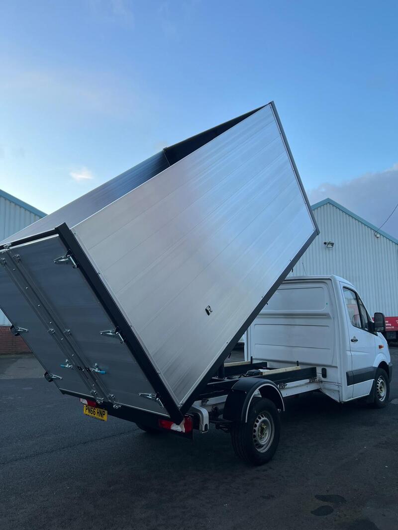 View MERCEDES-BENZ SPRINTER 2.1 314 CDI Full Sided Tipper