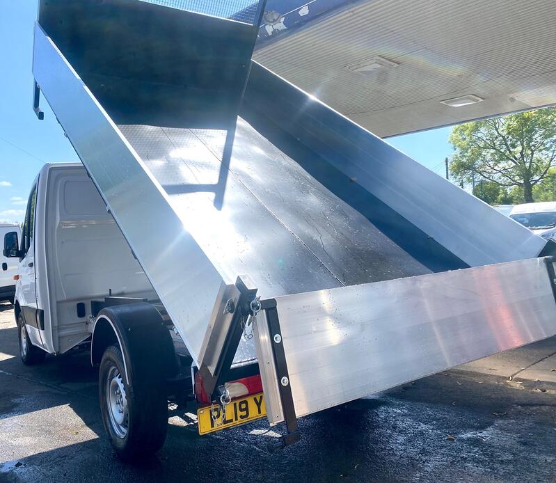 View MERCEDES-BENZ SPRINTER 2.1 314 CDI New 11ft Tipper 