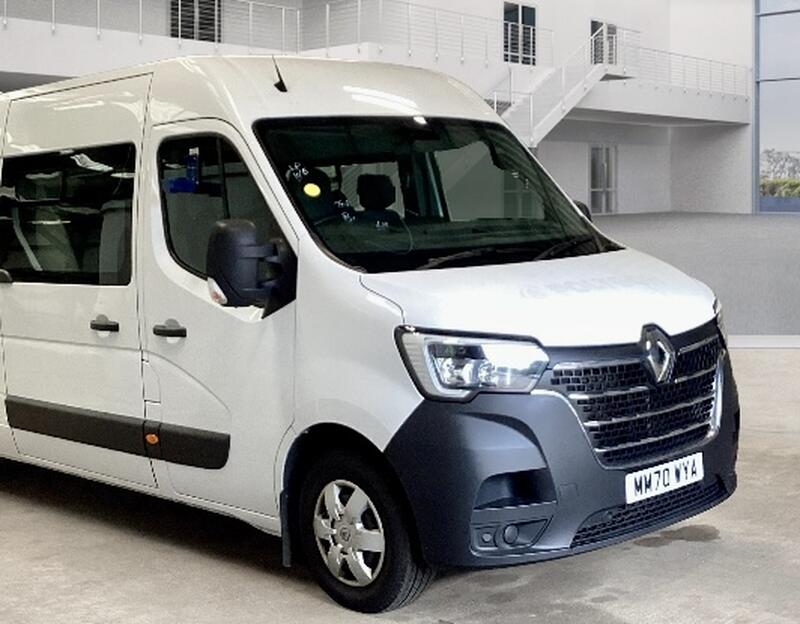 View RENAULT MASTER 2.3 Crew Van FWD LM35 dCi 135 Business+ MY19